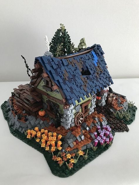 Olivia’s Get-Away by Perterz #LEGO #MOC #diorama #cottage #roof #vegetation #flowers #building Halloween Lego, Lego Poster, Lego Avengers, Lego Halloween, Lego Knights, Lego Medieval, Lego Display, Lego Buildings, Amazing Lego Creations