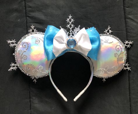 Elsa Mickey Ears, Frozen Disney Ears, Frozen Mickey Ears, Elsa Ears, Disney Felt Ornaments, Micky Ears, Diy Disney Ears, Disney Ears Headband, Disneyland Ears