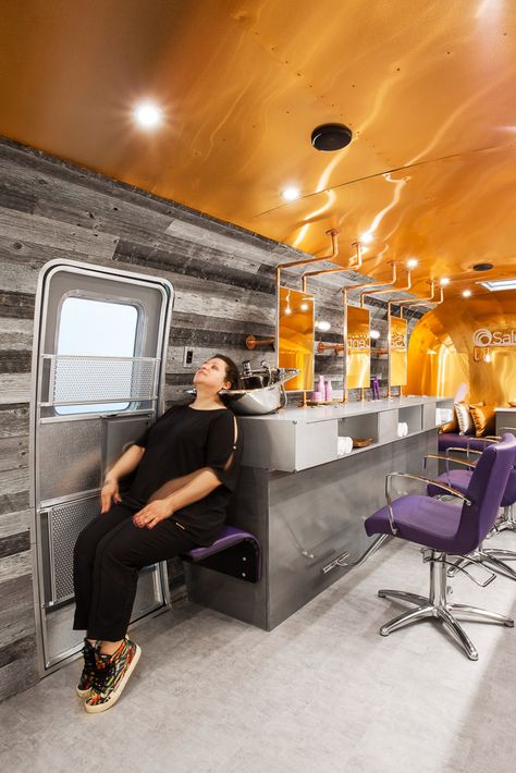 Travel Salon Ideas, Rv Hair Salon, Camper Salon Ideas, Rv Salon Ideas, Mobile Beauty Salon Trailer, Mobile Salon Trailers, Mobile Salon Truck, Tiny House Salon, Mobile Hair Salon Van