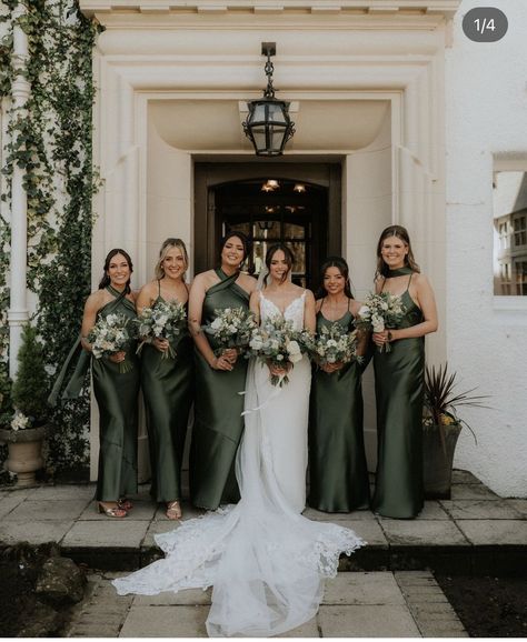 Emerald Elegant Wedding, Bridesmaid Dresses January Wedding, Winter Color Bridesmaid Dresses, Winter Wedding Olive Green, Sage Green Winter Bridesmaid Dresses, Olive Color Palette Wedding, Wedding Party Colors Winter, Bridesmaid Dark Green Dresses, Dark Green Bridesmaid Dresses Spring