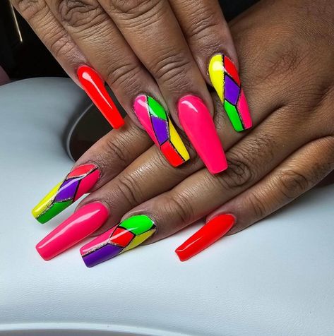 31 Trendy Summer Acrylic Nails - Ak Pal Kitchen Trendy Summer Acrylic Nails, Gradient Acrylic Nails, Floral Acrylic Nails, Pastel Acrylic Nails, Tree Nail Designs, Colorful Summer Nails, Bright Acrylic Nails, Vacation Nail Designs, Tropical Nail Designs