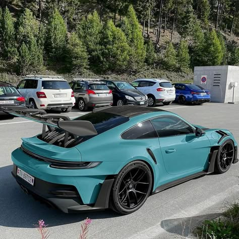 Porsche 992 Gt3 Rs, 992 Gt3 Rs, Teal Car, 992 Gt3, Car Interior Diy, Porsche 992, Porsche 550, Top Luxury Cars, Lux Cars