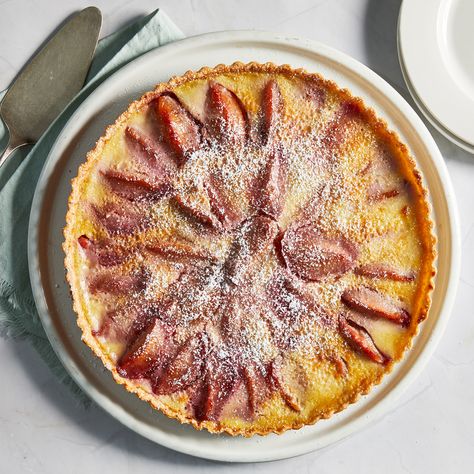 Plum Custard Tart Plum Custard Tart, Peach Custard Pie, Peach Custard Pies, Peach Custard, Roasted Plums, Healthy Pie, Healthy Pie Recipes, Pastry Dough Recipe, Pastry Dishes