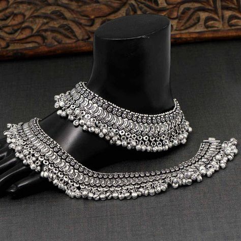 Payal Designs Silver, Rajasthani Jewellery, Anklets Online, Hyderabadi Jewelry, Silver Anklets Designs, Silver Payal, Rhinestone Anklet, Islamic Fashion Dresses, Dr Belongings