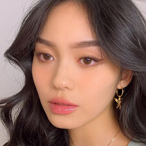 Tan Skin Makeup, Jessica Vu, Makeup Asia, Fresh Makeup Look, Makeup Ulzzang, Simple Makeup Natural, Asian Makeup Looks, Korean Makeup Look, Tanned Makeup