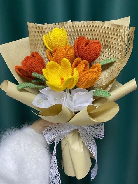 Crochet Bouquet Flowers, Flower Bouquet Diy, Bouquet Gift, Crochet Bouquet, Neil Armstrong, Crochet Plant, Flowers Bouquet Gift, How To Wrap Flowers, Paper Flower Bouquet