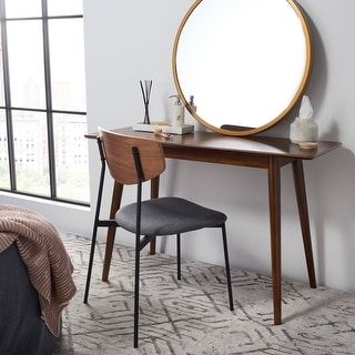 SAFAVIEH Sasharose Makeup Vanity Desk Table - 46" W x 18" L x 30" H - Bed Bath & Beyond - 33499447 Simple Dressing Table, Unique Dresser, Makeup Vanity Desk, Vanity Benches, Make Up Desk Vanity, Makeup Table, Vanity Desk, Bedroom Furniture Dresser, Online Furniture Stores