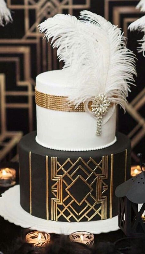 Great Gatsby Cake Ideas, 1920s Cake, Great Gatsby Cake, Roaring 20s Birthday Party, Gatsby Cake, Roaring 20s Birthday, Gatsby Birthday Party, Black And Gold Cake, Gatsby Party Decorations