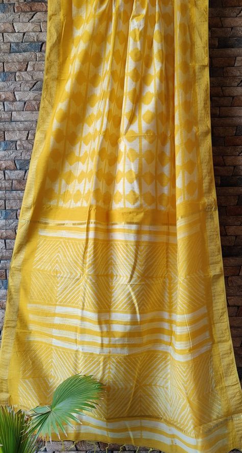 Chanderi Saree With Batik Print, Artistic Chanderi Saree With Block Print, Chanderi Cotton Saree Fabric Handloom, Sibori Saree Chiffon, Chanderi Cotton Saree, Multicolor Block Print Pre-draped Cotton Silk Saree, Shibori Sarees, Cotton Silk Saree, Elegant Blouse Designs