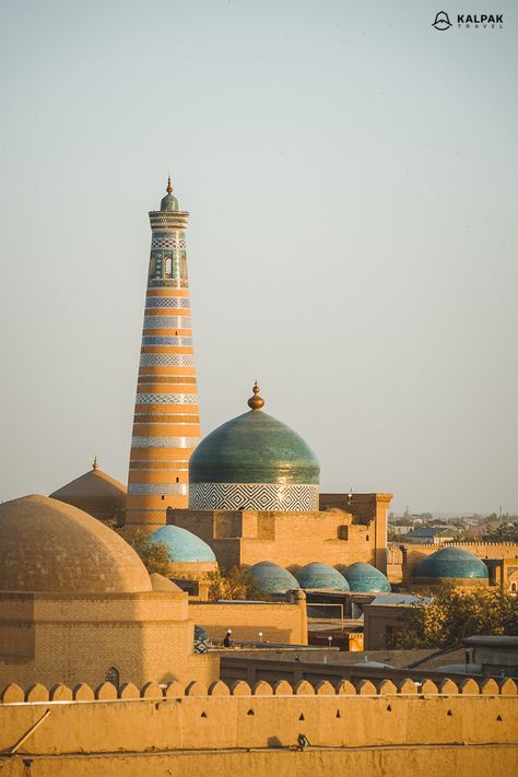 Khiva Uzbekistan, Persian Architecture, Brick Architecture, Beautiful Mosques, Historical Monuments, World Pictures, Silk Road, Tourist Places, Islamic Architecture