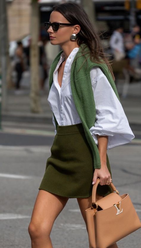 Casual Chic Outfits, Miniskirt Outfits, Work Fits, Old Money Style, American Beauty, Looks Chic, Spring Summer 2024, 가을 패션, Fashion 2024