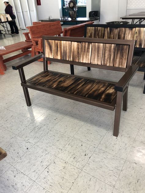 This wooden metal bench was made by Emily Johns, it won 1st place at the Kern County Fair 2018, Junior Division, large metal projects. FFA 4-h Welding Projects, Ffa Welding Projects, Large Welding Projects, Ag Welding Projects, 4h Welding Project Ideas, Ag Shop Projects, Ag Projects Ideas, Ffa Projects Ideas, Ag Mech Projects