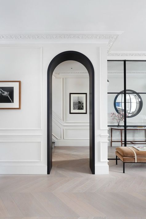 Bespoke Chelsea Townhouse: Matte black archway, Crittall wall, chevron floors & panelled walls Black Archway, Archways In Homes, Chelsea Townhouse, Neoclassical Interior, Corner Sofa Design, London Interior, House Extension Design, Arched Doors, Classic Interior Design