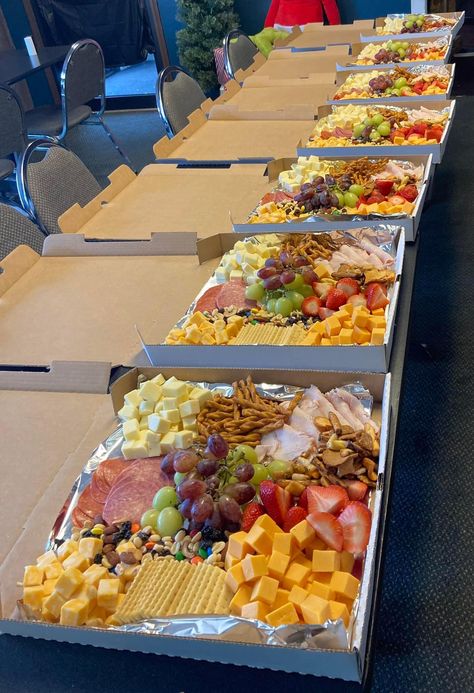 Charcuterie Boxes, Simple Family Meals, Santa's Village, Catering Ideas Food, Charcuterie Inspiration, Charcuterie Platter, Party Food Platters, Charcuterie And Cheese Board, Crazy Day