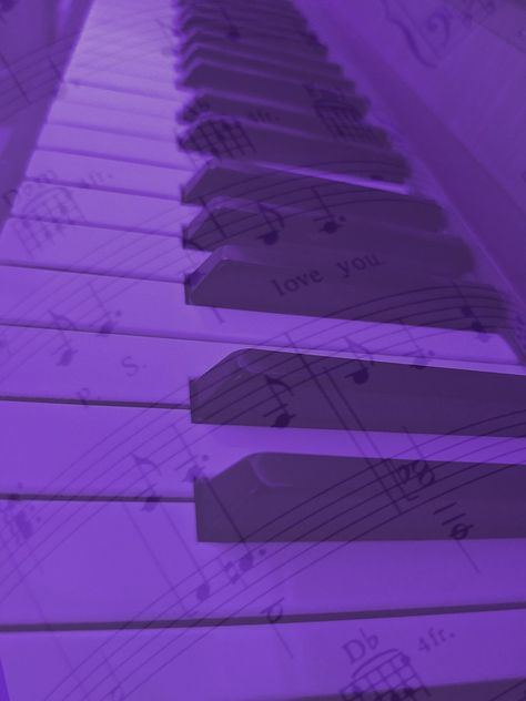 Purple Aesthetic/ Wallpaper Purple Singer Aesthetic, Purple Piano, Purple Music, Purple Aesthetic Wallpaper, Pretty Wallpapers Tumblr, Aesthetic Purple, Character Aesthetics, Music Mood, Music Aesthetic