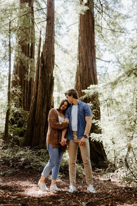 Engagement Photos Outfits Forest, Engagement Photos Woodsy, Redwoods Photoshoot, Woodland Engagement Photos, Couples Photoshoot In Forest, Woodsy Engagement Photos, Forest Engagement Shoot, Woods Engagement Photos, Pine Tree Engagement Photos