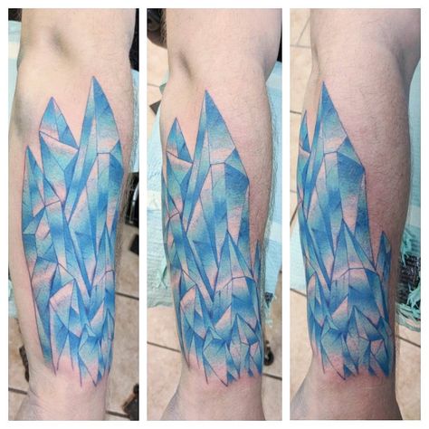 Maddie on Instagram: “Icey ❄️❄️❄️ Fire side comin soon !!! #ice #icetattoo #icicles #icecrystals #crystals #crystaltattoo #myheroacademia #myheroacademiatattoo…” Ice Crystal Tattoo, Icicle Tattoo, Ice Tattoo Ideas, Ice Tattoo, Crystal Tattoo, Half Sleeve Tattoos For Guys, Ice Crystals, Half Sleeve Tattoo, Tattoo Sleeve Men