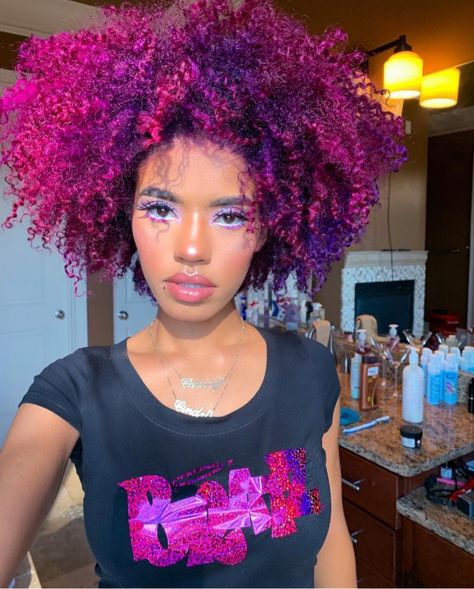 Chrissycindy Curly Hair Bright Colors, Colorful Natural Hair, Pink Curly Hair Black Women, Multi Color Hair Ideas, Pink Natural Hair Black Women, Dyed Afro Hair 4c, Dyed Afro, Pink Natural Hair, Colorful Afro