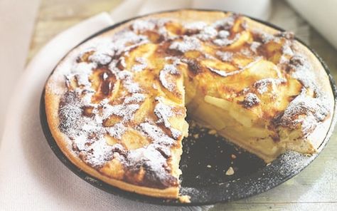 Buttered apple tart Victorian Recipes, Colonial Recipe, Apple Tart, Sweet Treats Recipes, Food History, Leftovers Recipes, British Food, Authentic Recipes, Vintage Recipes