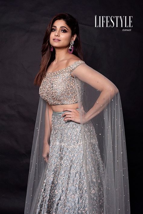 Lehanga With Capes, Cape Sleeve Lehenga, Grey Lehenga Outfit, Cape Lengha, Cape Sleeves Blouse, Lehenga With Cape, Cocktail Lehenga, Silver Lehenga, Lehenga Styles