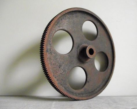 Vintage Wheels Furniture, Gear Table Industrial, Cog Wheel, Industrial Wheels, Antique Industrial, Gear Wheels, Steampunk Industrial, Recycled Art Projects, Bicycle Tire Valves