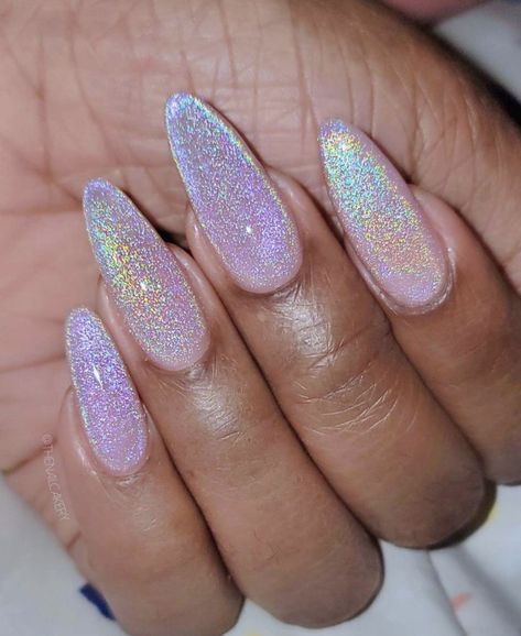 Pearl Glitter Nails, Fairy Dust Nails, Holographic Nail Designs, Cake Glaze, Pineapple Nails, Silicon Valley Bank, Pearl Nail Art, Pearl Nail, Glaze For Cake