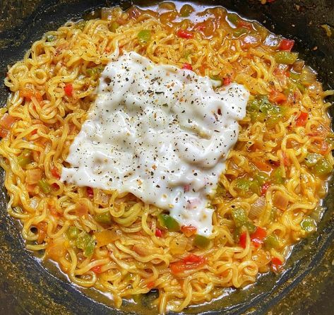 Cheese Maggie, Indian Fast Food, Food Story, Vegetarian Snacks Recipes, Food Menu Design, Vegetarian Snacks, Snacks Recipes, Indian Food Recipes Vegetarian, Recipes Vegetarian