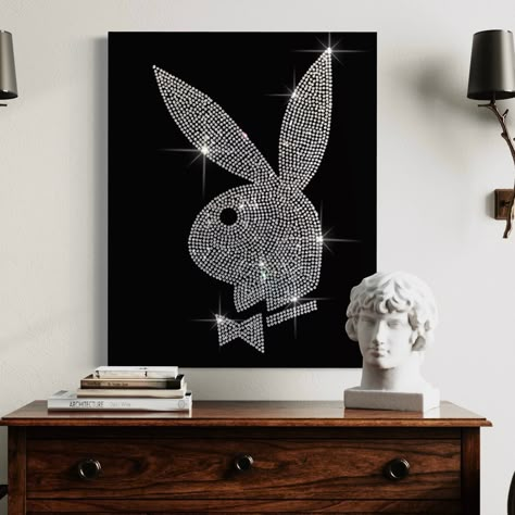 Expensive Art Pieces, Diy Rhinestone Canvas Art, Rhinestone On Canvas, Crystal Canvas Art, Bling Canvas Art, Crystal Painting Ideas, Rhinestone Painting Aesthetic, Bedazzled Canvas Art, Rhinestone Wall Art