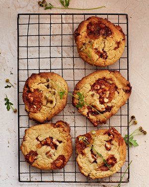 Claire Ptak’s peanut butter brittle and camomile cookies. Chamomile Cookies, Peanut Butter Brittle, Recipe For Peanut Butter Cookies, Small Toaster Oven, Claire Ptak, Oatmeal Biscuits, Basic Cookies, Student Recipes, Cookies Baking