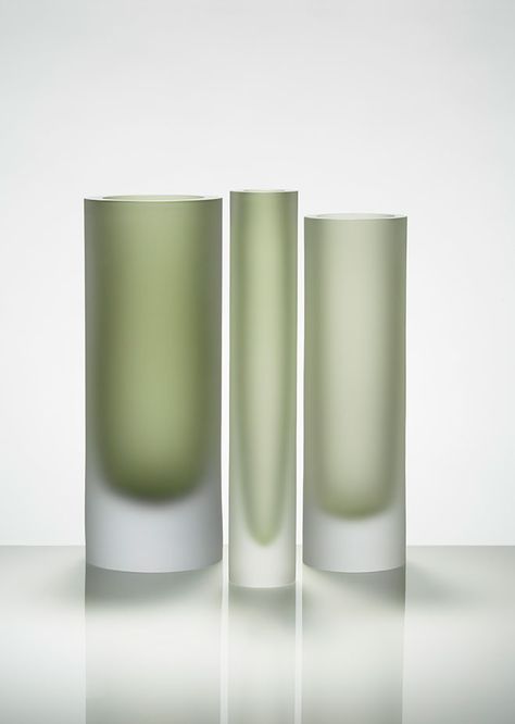 Glassware-by-Belgian Designer Anna Torfs #objects #accessories #interiordecoration Savon Diy, Glassware Design, Cmf Design, Objet Design, Material Textures, Glass Vases, Blender 3d, Glass Vessel, Design Living