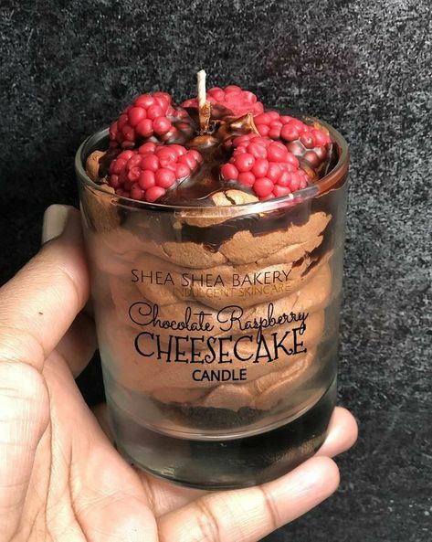 Cheesecake Candle, Lilin Aroma, Candles Homemade, Strawberry Candle, Dessert Candle, Chocolate Raspberry Cheesecake, Candle Obsession, Homemade Scented Candles, Soya Mumu