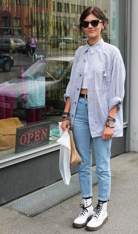 Layer a white tee underneath and style with jeans and Dr. Martens. White Doc Martens Outfit, Mode Pastel, Martens Outfit, White Doc Martens, Modern Fashion Outfits, Dr Martens Outfit, Doc Martens Outfit, Tokyo Street Fashion, Giovanna Battaglia