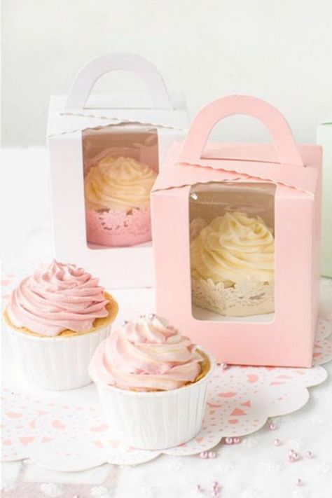 Instead of a birthday cake, serve your guest's individual cupcakes in boxes. See more party ideas and share yours at CatchMyParty.com #catchmyparty #partyideas Single Cupcake Boxes, Cupcake Accessories, Wedding Party Gift Bags, Cupcake Packaging, Paper Cake Box, Cupcake Container, Wedding Candy Boxes, White Cupcakes, Muffin Cake