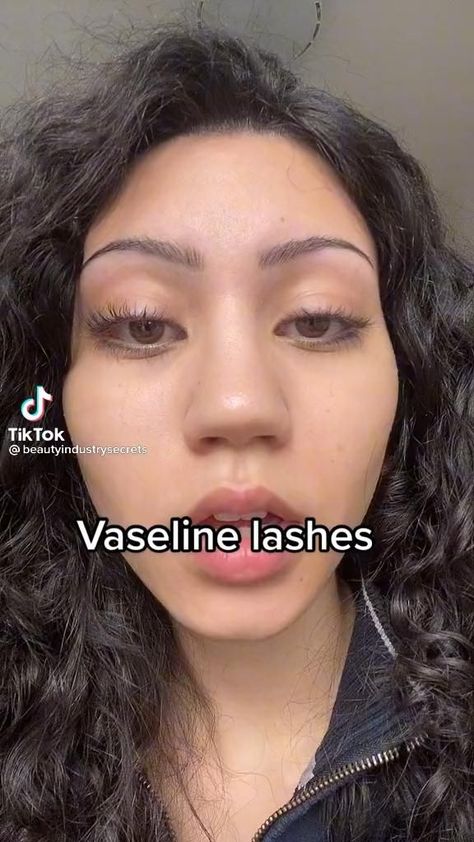 #Really_Long_Eyelashes #Vaseline_Lashes #Vaseline_Tips #Growing_Eyelashes Vaseline Lashes, Vaseline Tips, Sephora Stuff, Lashes Growth, Eye Curler, Vaseline Eyelashes, Get Long Eyelashes, Curly Lashes, Lashes Tutorial