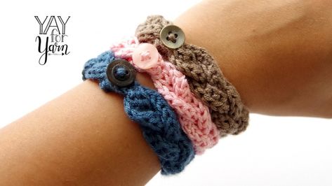 How to Make a Braided Crochet Bracelet | Yay For Yarn Braided Crochet, Crochet Bracelets, Learn Crochet, Crochet Puff Flower, Crochet Bracelet Pattern, Crochet Edge, Crochet Headbands, Bracelet Crochet, Crochet Jewelry Patterns