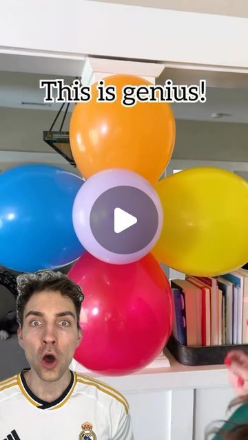 Kevin Winnik on Instagram: "Viral Birthday Lifehack! 🎁🎈🥳
•
•
•
•
#lifehacks #hacks #diy" Party Decorating Hacks, Bday Decoration Ideas At Home, Easy Birthday Decoration Ideas At Home, Birthday Hacks, Balloon Hacks, Diy Room Furniture, Diy Cat Litter, Life Hacks Organization, Litter Box Furniture