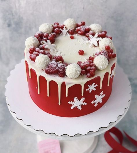 Winter Torte, Easy Christmas Cake Recipe, Tårta Design, Christmas Cakes Easy, Christmas Themed Cake, Christmas Cake Designs, New Year's Cake, Christmas Cake Decorations, Xmas Cake