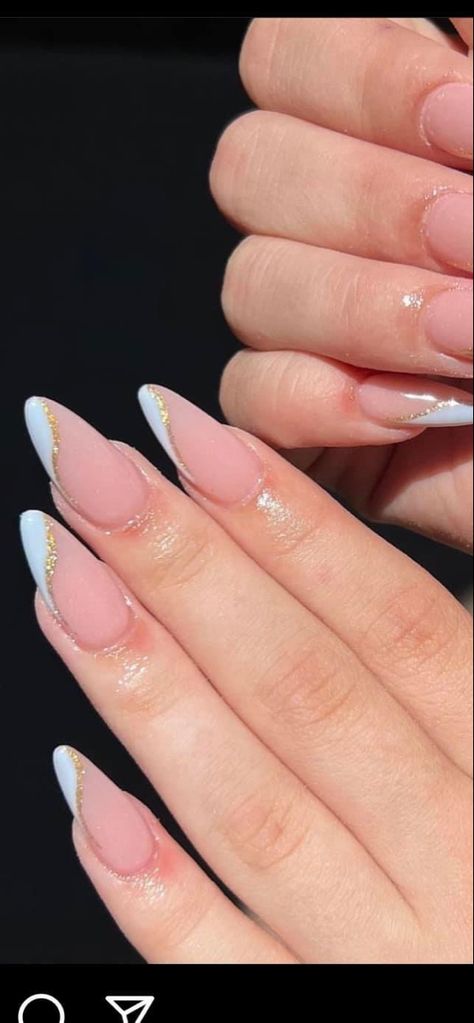 Oval Shaped Nails Designs Almond, Almond Nails With Simple Design, Cute Almond Shaped Nails Winter, White Nails Almond Shape Design, Short Acrylic Nails Designs Almond Shape, White Alomd Nails Design, Pastel Pink French Tip Nails Almond, Corner French Tip Nails, Almond Shaped Nails Designs Winter