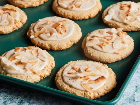 Coquito Cookies, Traditional Christmas Drinks, Condensed Coconut Milk, Cookie Sticks, Christmas Drink, Christmas Foods, Holiday Foods, Cookie Scoop, Kitchen Food