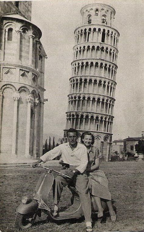 Vintage Photos of Italy: Nostalgic Pictures from the Italian Past - An American in Rome Photos Of Italy, The Leaning Tower Of Pisa, Trick Photography, Vintage Vespa, Surfer Girls, Italian Aesthetic, Nostalgic Pictures, Seni Vintage, Pisa Italy