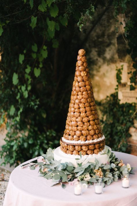 French Wedding Cake, E And J, French Wedding Cakes, Wedding Cuisine, Weddings In France, French Chateau Wedding, Wedding Food Drink, Provence Wedding, Reception Food