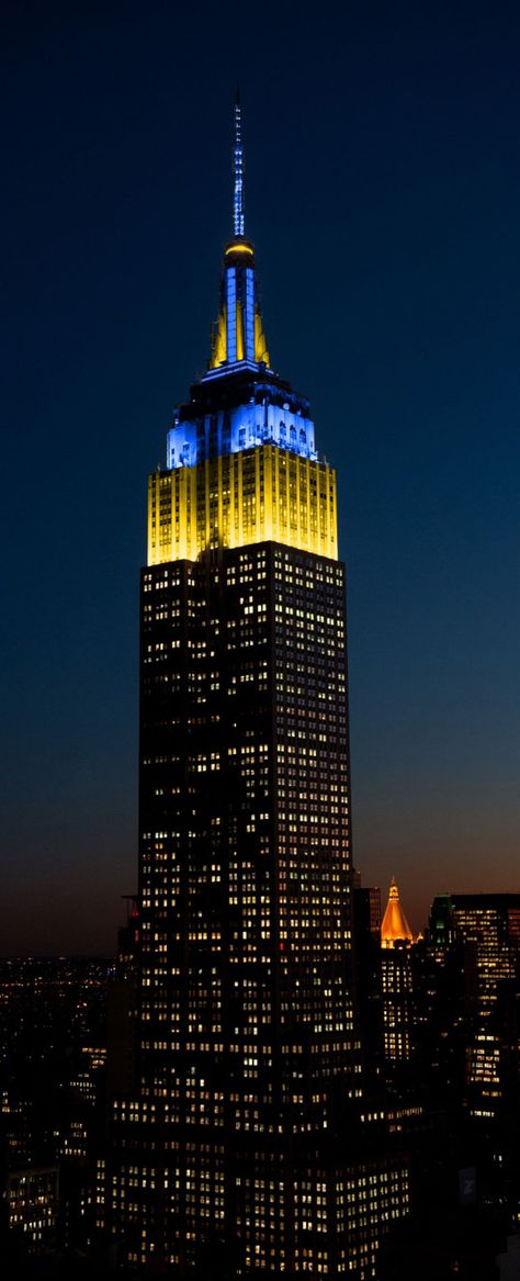 Empire Building - New York | USA Evening Photo, Tower Light, Building Aesthetic, I Love Ny, City That Never Sleeps, I ❤ Ny, Concrete Jungle, St Mary, Healthcare System