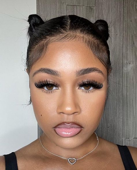 Makeup Blackgirl, Amazon Beauty Finds, Birthday Makeup Looks, Soft Makeup Looks, Amazon Beauty, Makeup For Black Skin, Brown Skin Makeup, Beauty Finds, Icing On The Cake