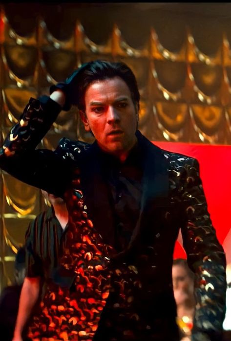 Ewan Mcgregor Black Mask, Roman Sionis Birds Of Prey, Ewan Mcgregor Birds Of Prey, Roman Sionis Aesthetic, Roman Sionis, Ewan Mcgregor Obi Wan, Luke Leia, Drag King, Mary Elizabeth Winstead