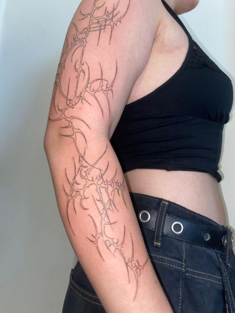 Cyberrealism Tattoo, Tattoo Cybersigil, Cybernetic Tattoo, Cybersigil Tattoo, Half Arm Sleeve Tattoo, Surrealism Tattoo, Arm Sleeve Tattoos For Women, Instagram Paris, Arm Sleeve Tattoos