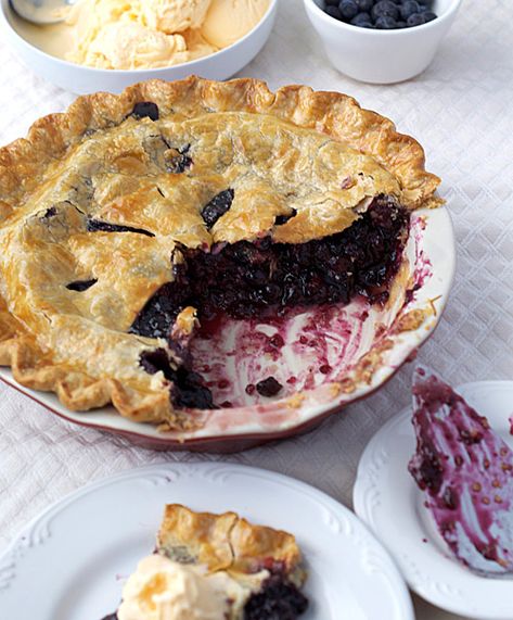 Blueberry Juice, Berry Pie, Butter Pie, Perfect Pies, Blueberry Pie, Blueberry Recipes, Pie Cake, Delicious Pies, Pie Dessert