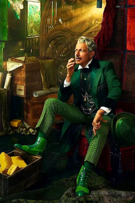 Jeff Goldblum as the Wizard in Wicked | Vanity Fair | March 21, 2024 | 📷 Sophy Holland Glinda And Elphaba, Musical Theatre Songs, Wicked Costumes, Elphaba And Glinda, Wizard Costume, Ariana Instagram, Jeff Goldblum, Wicked Musical, Wicked Witch Of The West