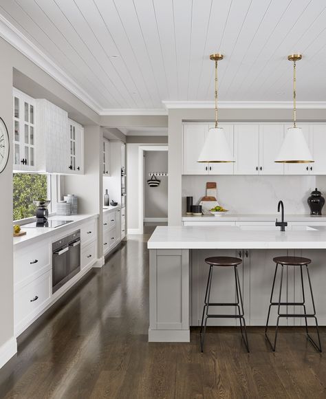 metricon bayville display home hamptons style kitchen New Hamptons Style, Ikea Linnmon, Hamptons Kitchen, Decorating House, New Hampton, Apartment Decoration, Decor Ikea, Interior Minimalista, Bedroom Walls