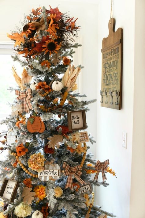 Fall And Christmas, Fall Xmas Tree, Holiday Trees, Fall Decorated Christmas Trees, Fall Xmas Tree Decorations, Autumn Tree Decorations, Harvest Tree, Fall Themed Christmas Tree, Fall Ornaments For Tree