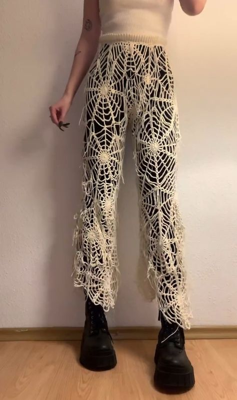 Spider Web Pants Crochet, Crochet Spiderweb Pants, Spiderweb Pants, Crochet Clothes Boho, Crochet Clothes Aesthetic, Crochet Pants, Clothes Crochet, Diy Clothes Design, Crochet Clothes For Women